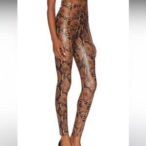 Commando animal legging in tawny python size S excellent condition